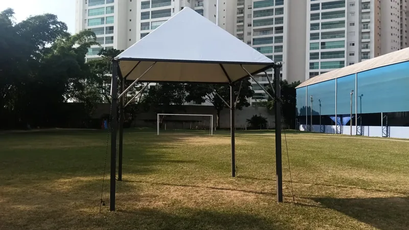 Tenda 3x3 com calha branca