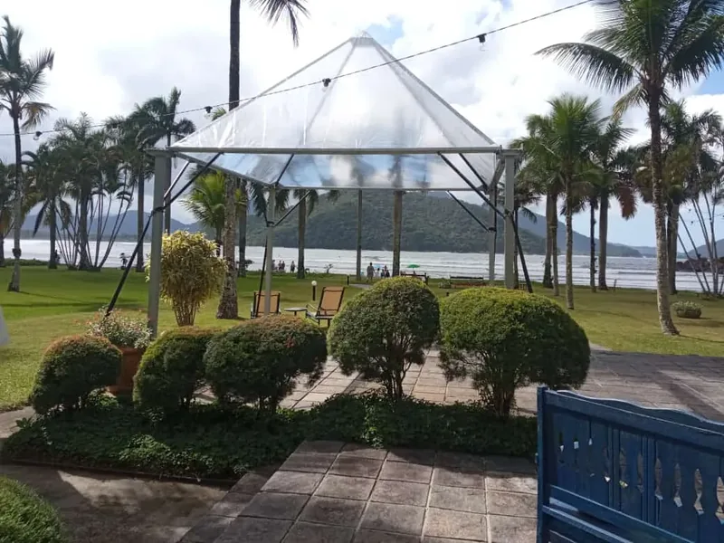 Tenda 4x4 com calha cristal