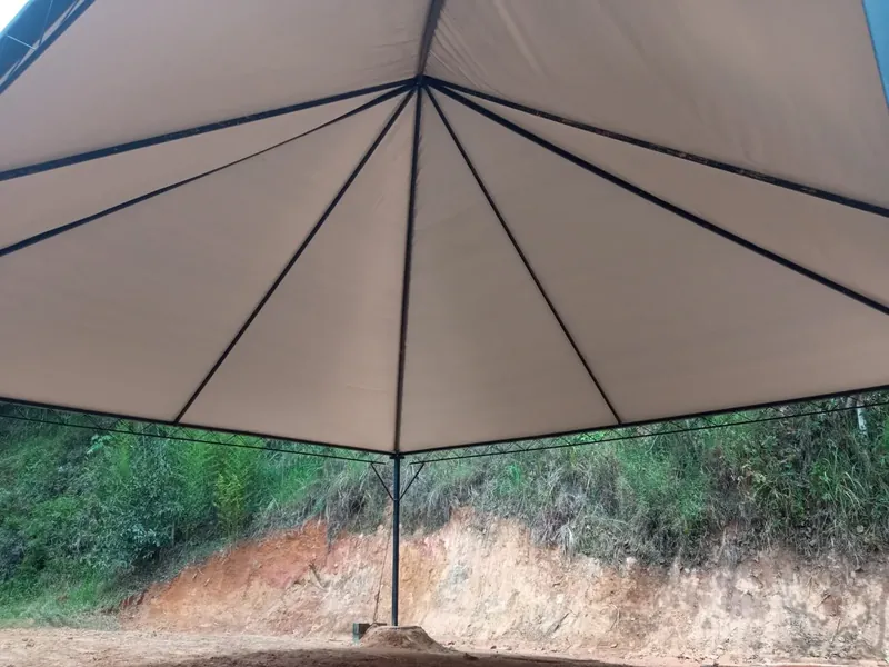 Tenda 10x10 para construção